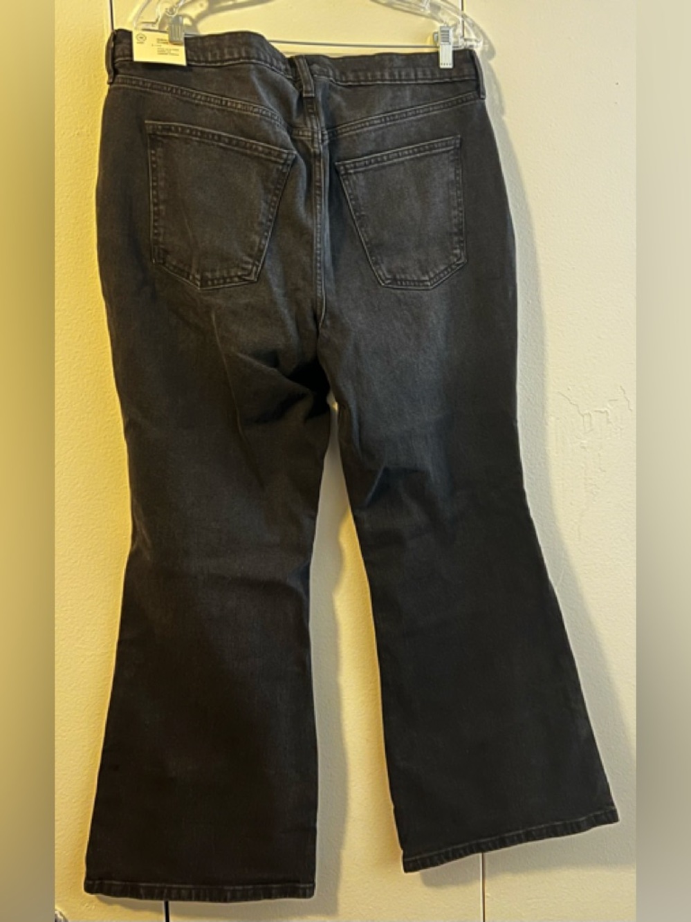Universal Thread Black Flare Jeans - High Rise Wide Leg Size 16) NWT - Picture 2 of 3